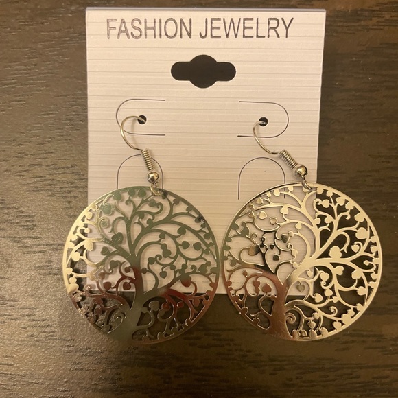 Fashion Jewelry Jewelry - 🍒4/$20 NWT Silver Tone Stainless Steel Laser Cut tree of life earrings
